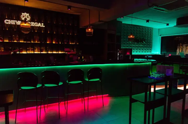 ไฟบาร์ Chivas Regal ภาพที่ 4