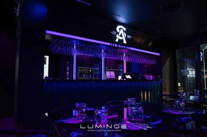 ไฟร้านไวน์ S&A Beverage ภาพที่ 2